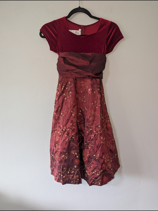 Bonnie Jean Other - 10 Girls Burgundy Velvet & Embroidered Party Dress